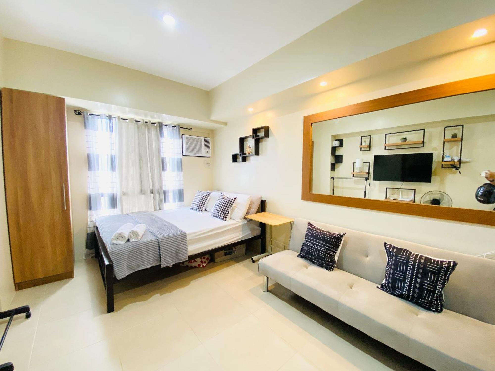 Avida Riala By P&j Apartment