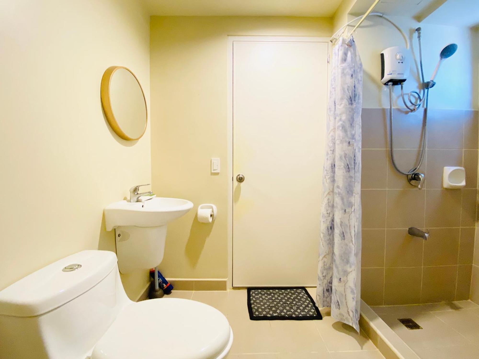 Avida Riala By P&j Apartment *